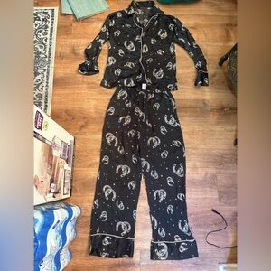 Vera wang fleece pajama set